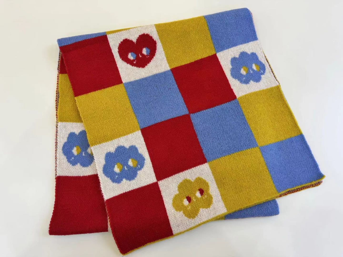 SUKAFU: Statement scarf
